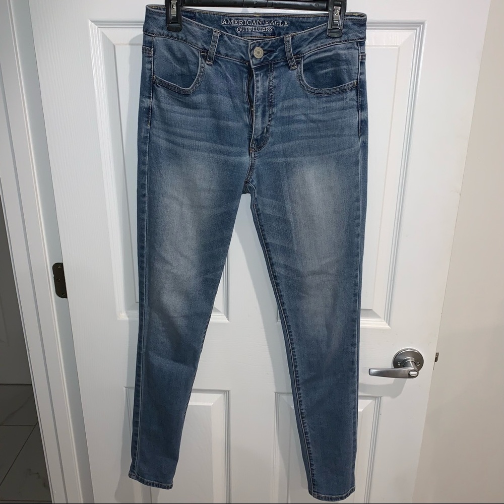 American Eagle Women’s Light Wash Hi-Rise Jegging Jeans Size 8 Long
